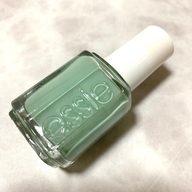 Essie(エッシー)のポリッシュ計14本 コスメ/美容のネイル(マニキュア)の商品写真