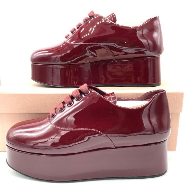miumiu - 【未使用品✨】ミュウミュウ 38 厚底スニーカー エナメル