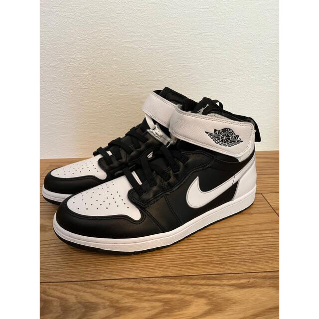 スニーカーNike Air Jordanナイキ エア　ジョーダン 1 フライイーズ