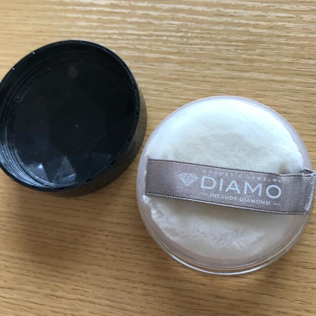 DIAMO LOOSE POWDER ディアモルースパウダー　結婚式ウェディング コスメ/美容のボディケア(ボディパウダー)の商品写真