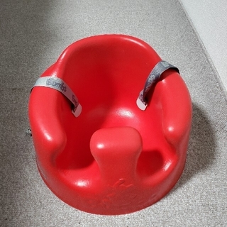 バンボ(Bumbo)のバンボ 椅子 テーブル付き 赤 食事(その他)