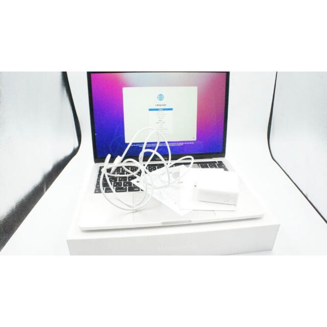 MacBook Pro 2020 M1 MYDA2J/A 充放電回数わずか9回