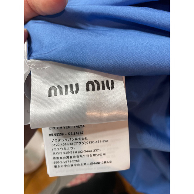 miumiu(ミュウミュウ)のMIUMIU 22ss シャツ レディースのトップス(シャツ/ブラウス(長袖/七分))の商品写真