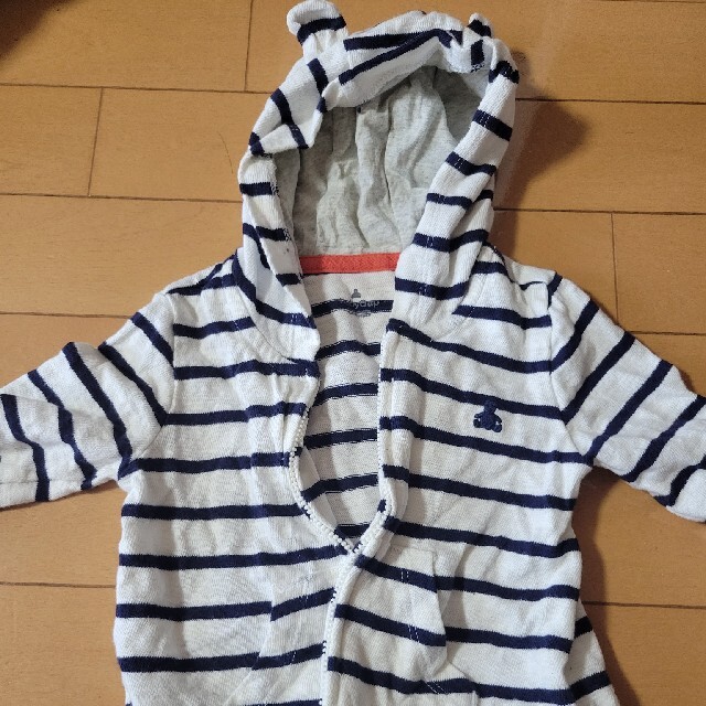 GAP Kids(ギャップキッズ)のギャップ　クマさんパーカー キッズ/ベビー/マタニティのキッズ服男の子用(90cm~)(カーディガン)の商品写真