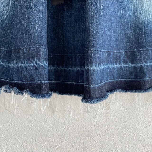 LANVIN en Bleu(ランバンオンブルー)のダメージデニムタックスカート レディースのスカート(ひざ丈スカート)の商品写真