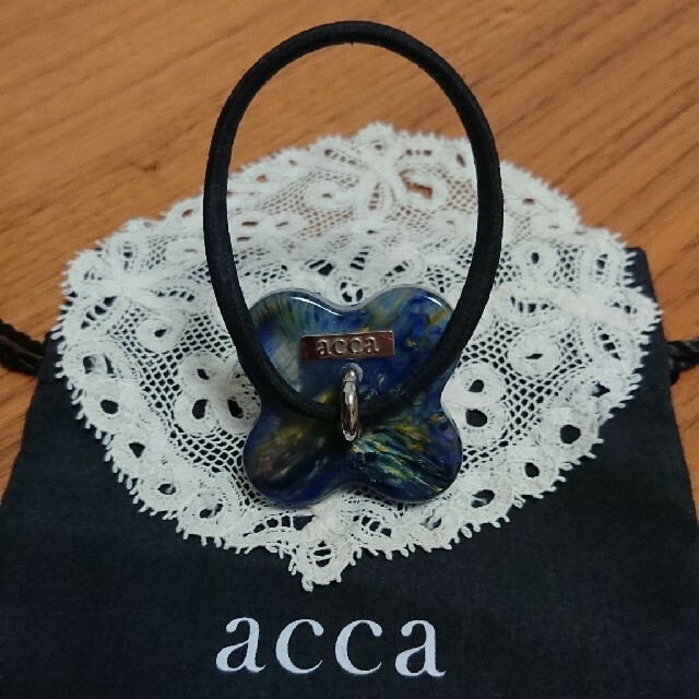 acca(アッカ)の最終値下げ！acca☆アマルフィ・ネイビーポニー&カーキ系ドレスポニー2点セット レディースのヘアアクセサリー(ヘアゴム/シュシュ)の商品写真