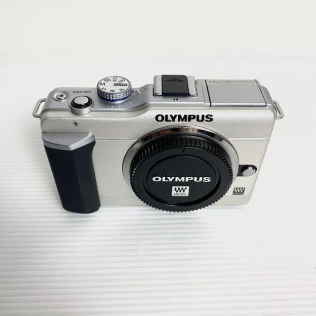 OLYMPUS(オリンパス)の【極美品】OLYMPUS PEN オリンパス デジタルカメラ E-PL1 スマホ/家電/カメラのカメラ(デジタル一眼)の商品写真