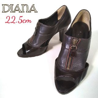 ダイアナ(DIANA)のDIANA ダイアナ◎パンプス(22.5)ジップ エナメル 本革サンダル(サンダル)