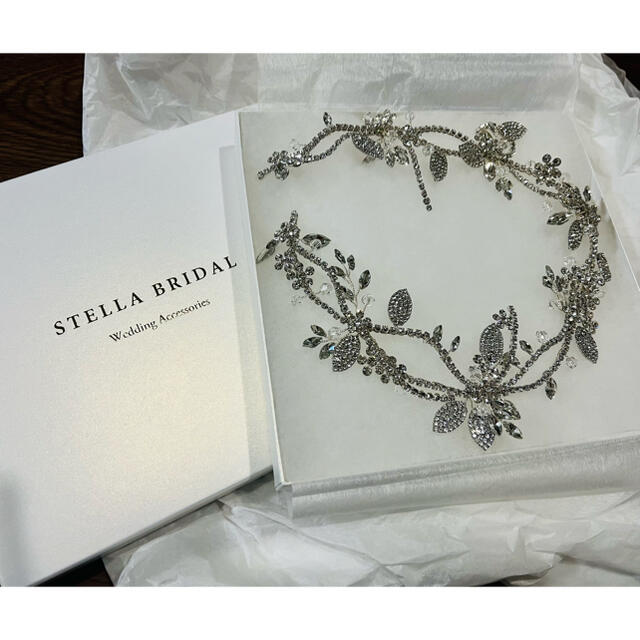 Vera Wang(ヴェラウォン)のartkumayuuさん専用:STELLA BRIDAL ヘッドアクセサリー ハンドメイドのウェディング(ヘッドドレス/ドレス)の商品写真