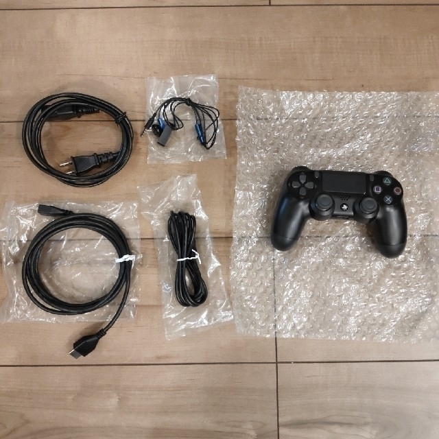 PlayStation4Pro (CUH-7000B B01)