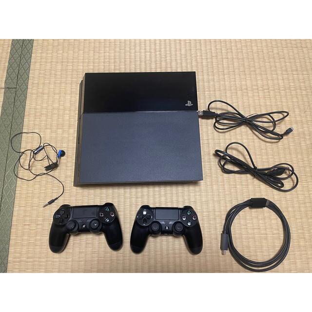 PS4 プレイステーション4 CUH-1000A コントローラー2つ-