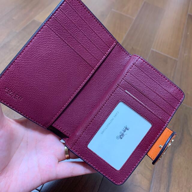 COACH(コーチ)の本体のみ　6390 コーチ　　二つ折り財布　オレンジゴールド レディースのファッション小物(財布)の商品写真