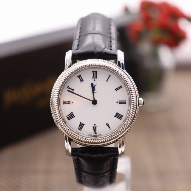 Saint Laurent(サンローラン)の正規品【新品電池】YvessaintLaurent 4625/超美品 動作良好 メンズの時計(腕時計(アナログ))の商品写真