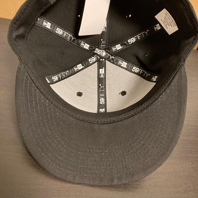 Supreme(シュプリーム)の新品/サイズ3/8Supreme Handstyle New Era Black メンズの帽子(キャップ)の商品写真