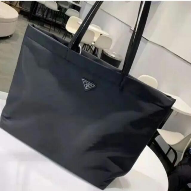 PRADA プラダ  ノベルティトートバッグ