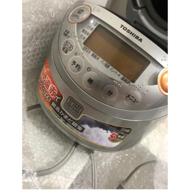 東芝(トウシバ)の東芝　炊飯器 スマホ/家電/カメラの調理家電(炊飯器)の商品写真