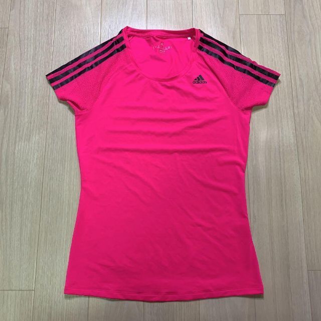 adidas(アディダス)の即発送  adidas climacool 半袖Tシャツ スポーツウェア ピンク スポーツ/アウトドアのトレーニング/エクササイズ(トレーニング用品)の商品写真
