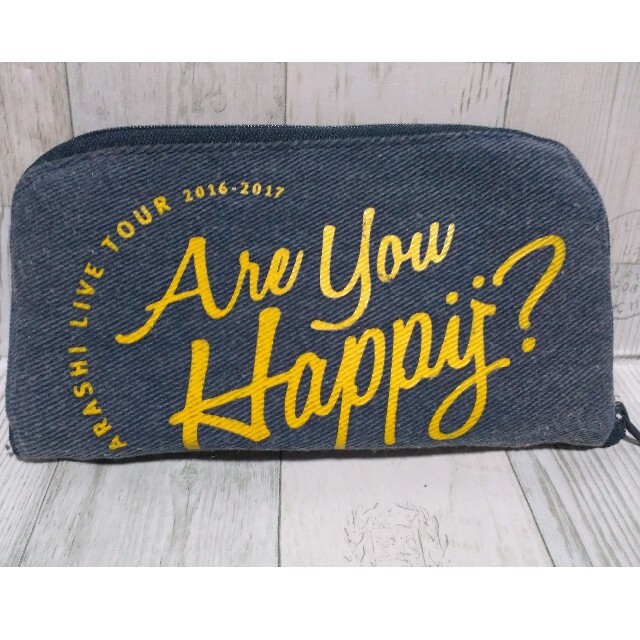 嵐(アラシ)のラウンドファスナー長財布　Are you Happy? エンタメ/ホビーのタレントグッズ(アイドルグッズ)の商品写真