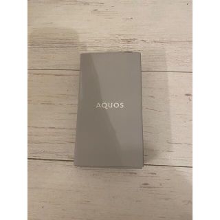 アクオス(AQUOS)のAQUOS season6/BLACK(スマートフォン本体)