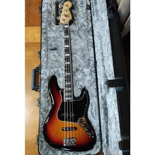 フェンダー(Fender)のFender American Elite Jazz Bass (エボニー指板）(エレキベース)
