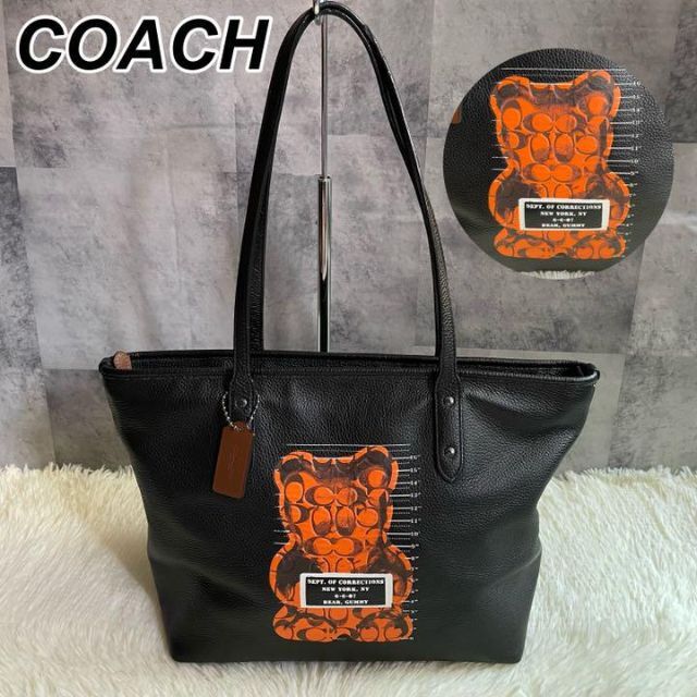 COACH(コーチ)の【未使用級】コーチ　トートバッグ　ヴァンダル　ガミーベア　レザー　ブラック レディースのバッグ(トートバッグ)の商品写真