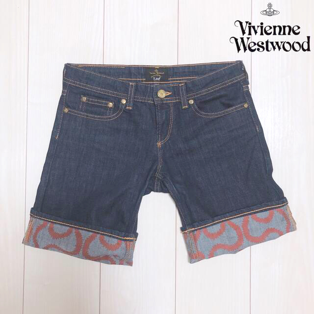 Vivienne Westwood(ヴィヴィアンウエストウッド)の美品 スクイグル柄ショートパンツ デニム LEE コラボ レディースのパンツ(ショートパンツ)の商品写真