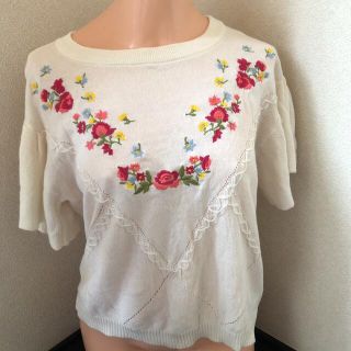 ダブルクローゼット(w closet)のw  closet 花柄刺繍トップス(ニット/セーター)