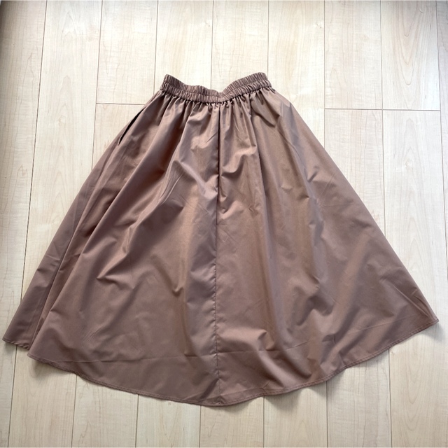 AMERICAN HOLIC(アメリカンホリック)のフレアスカート 膝下 キャメル レディースのスカート(ひざ丈スカート)の商品写真
