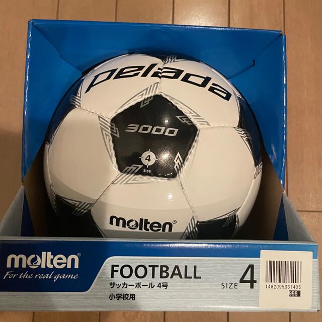 molten(モルテン)の【新品】molten モルテン サッカーボール4号 ペレーダ3000 スポーツ/アウトドアのサッカー/フットサル(ボール)の商品写真