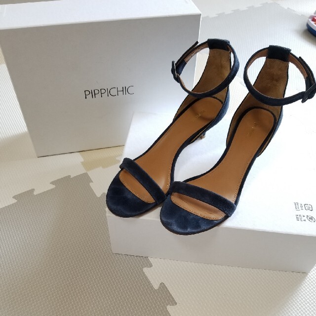 Pippi(ピッピ)のPIPPICHIC スエードアンクルストラップ　23.5cm レディースの靴/シューズ(サンダル)の商品写真