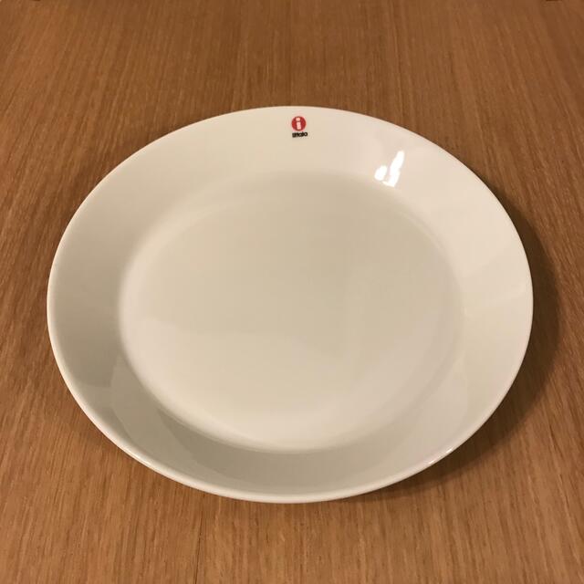 iittala(イッタラ)の【新品・未使用】イッタラ iittala ティーマ プレート 21cm ホワイト インテリア/住まい/日用品のキッチン/食器(食器)の商品写真