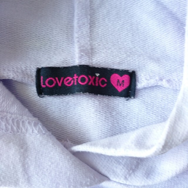 lovetoxic(ラブトキシック)のLOVETOXIC150cmフードつきベストﾗﾌﾞﾄｷｼｯｸ キッズ/ベビー/マタニティのキッズ服女の子用(90cm~)(Tシャツ/カットソー)の商品写真