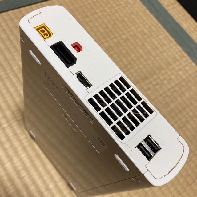 wii U本体　　中古品 エンタメ/ホビーのゲームソフト/ゲーム機本体(家庭用ゲーム機本体)の商品写真