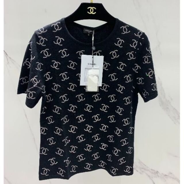 CHANEL logo Tshirt