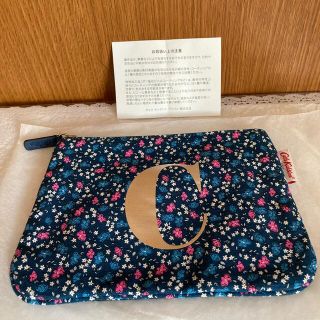 キャスキッドソン(Cath Kidston)のキャスキッドソン　花柄　ポーチ　イニシャル　Ｃ(ポーチ)