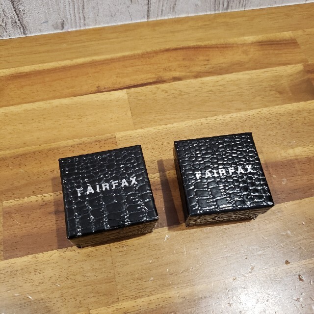 LARDINI(ラルディーニ)の新品未使用品 FAIRFAX フェアファクス ブートニエール ピンズ ラペルピン メンズのファッション小物(カフリンクス)の商品写真