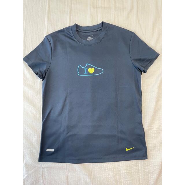 NIKE(ナイキ)のNIKE  Tシャツ レディースのトップス(Tシャツ(半袖/袖なし))の商品写真