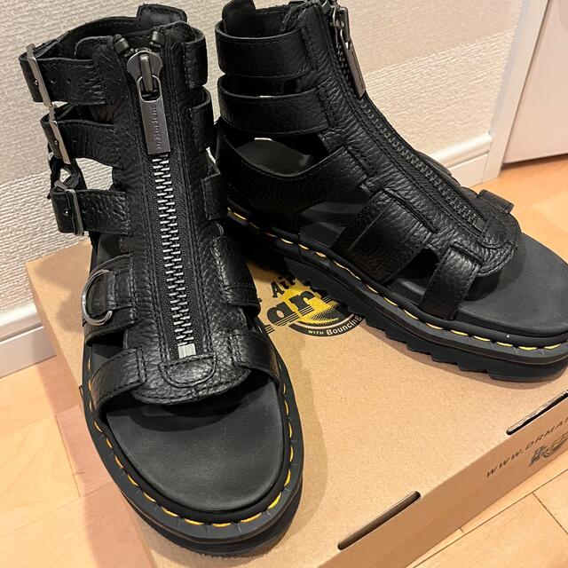 【限定値下げ！美品】ドクターマーチン　Dr.Martens OLSON サンダル