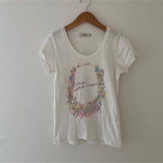 シュカグローバルワーク(shuca GLOBALWORK)のグローバルワーク　シュカ　Tシャツ　白　ホワイト　フラワー　お花(Tシャツ(半袖/袖なし))