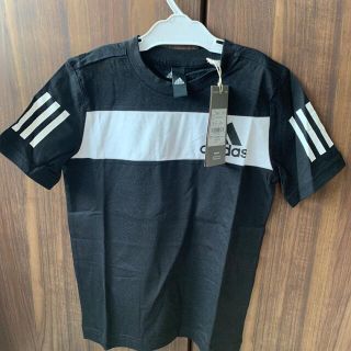 アディダス(adidas)のアディダス　adidas未使用のキッズTシャツ　サイズ140(Tシャツ/カットソー)