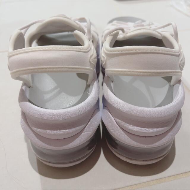 NIKE(ナイキ)の【最終お値下げ】エアマックス　ココ　24cm ホワイト レディースの靴/シューズ(サンダル)の商品写真