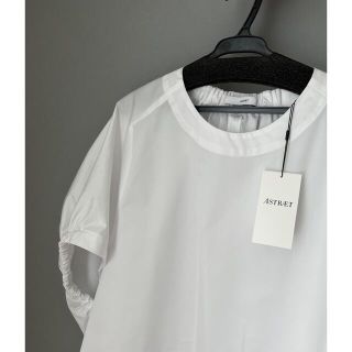 期間限定出品☆ アストラット ASTRAET 金子綾さん着　フリルTシャツ　美品