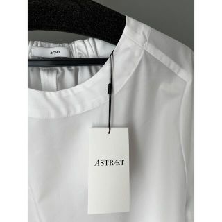 期間限定出品☆ アストラット ASTRAET 金子綾さん着　フリルTシャツ　美品