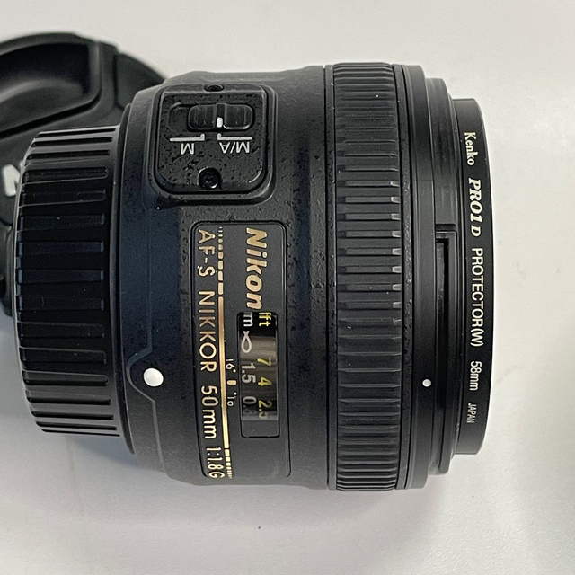 Nikon(ニコン)の美品　AF-S NIKKOR 50mm f/1.8G　フィルター付き スマホ/家電/カメラのカメラ(レンズ(単焦点))の商品写真