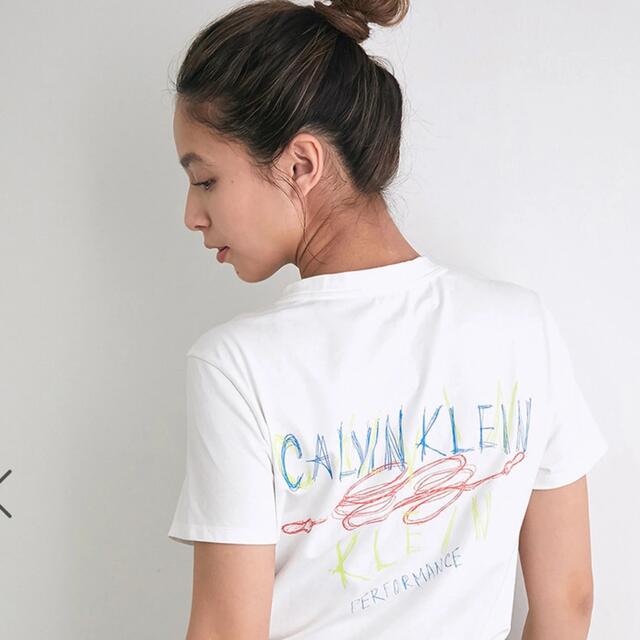 Calvin Klein(カルバンクライン)のカルバン・クライン　Tシャツ レディースのトップス(Tシャツ(半袖/袖なし))の商品写真