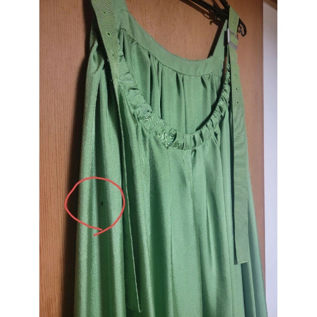 Ameri VINTAGE(アメリヴィンテージ)のAmeri Vintage SILKY STRAP DRESS レディースのワンピース(ロングワンピース/マキシワンピース)の商品写真