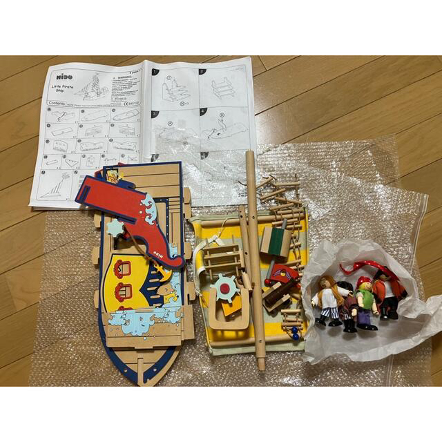 Happy Arts&Craftsパイレーツシップ木の海賊船 HaPe LEGO エンタメ/ホビーのおもちゃ/ぬいぐるみ(模型/プラモデル)の商品写真