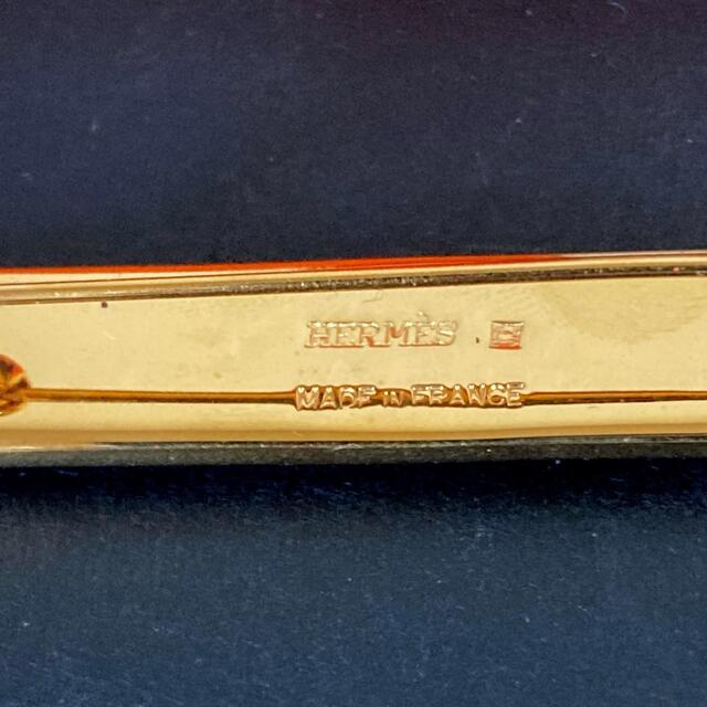 Hermes(エルメス)のエルメス ブローチ タイピン エマイユ 七宝焼 / 赤 黄色 ゴールド メンズのファッション小物(ネクタイピン)の商品写真