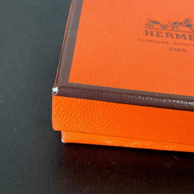 Hermes(エルメス)のエルメス ブローチ タイピン エマイユ 七宝焼 / 赤 黄色 ゴールド メンズのファッション小物(ネクタイピン)の商品写真