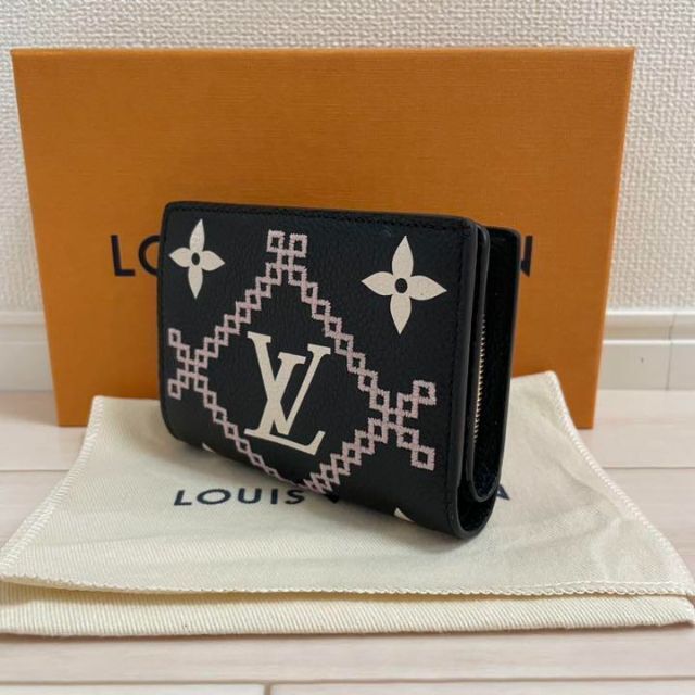 SLG-Louis Vuitton Emilie Wallet Monogram Empreinte REVIEW-What fits inside?  